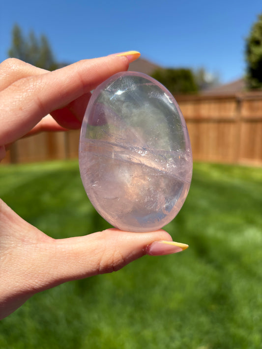 Rose quartz palmstone 12C